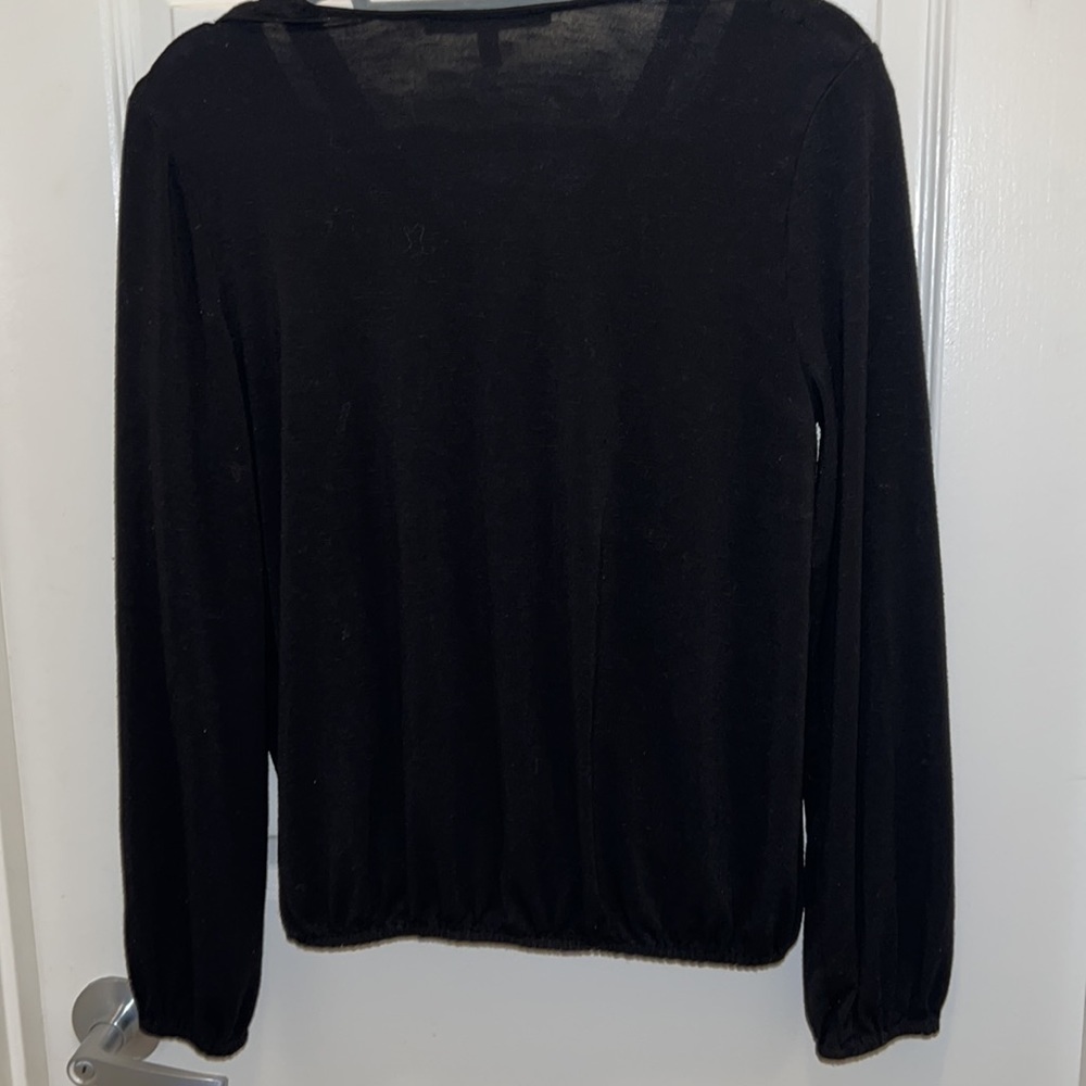White House Black Market strappy Surplice Top. Black. Size M. - Picture 5 of 10
